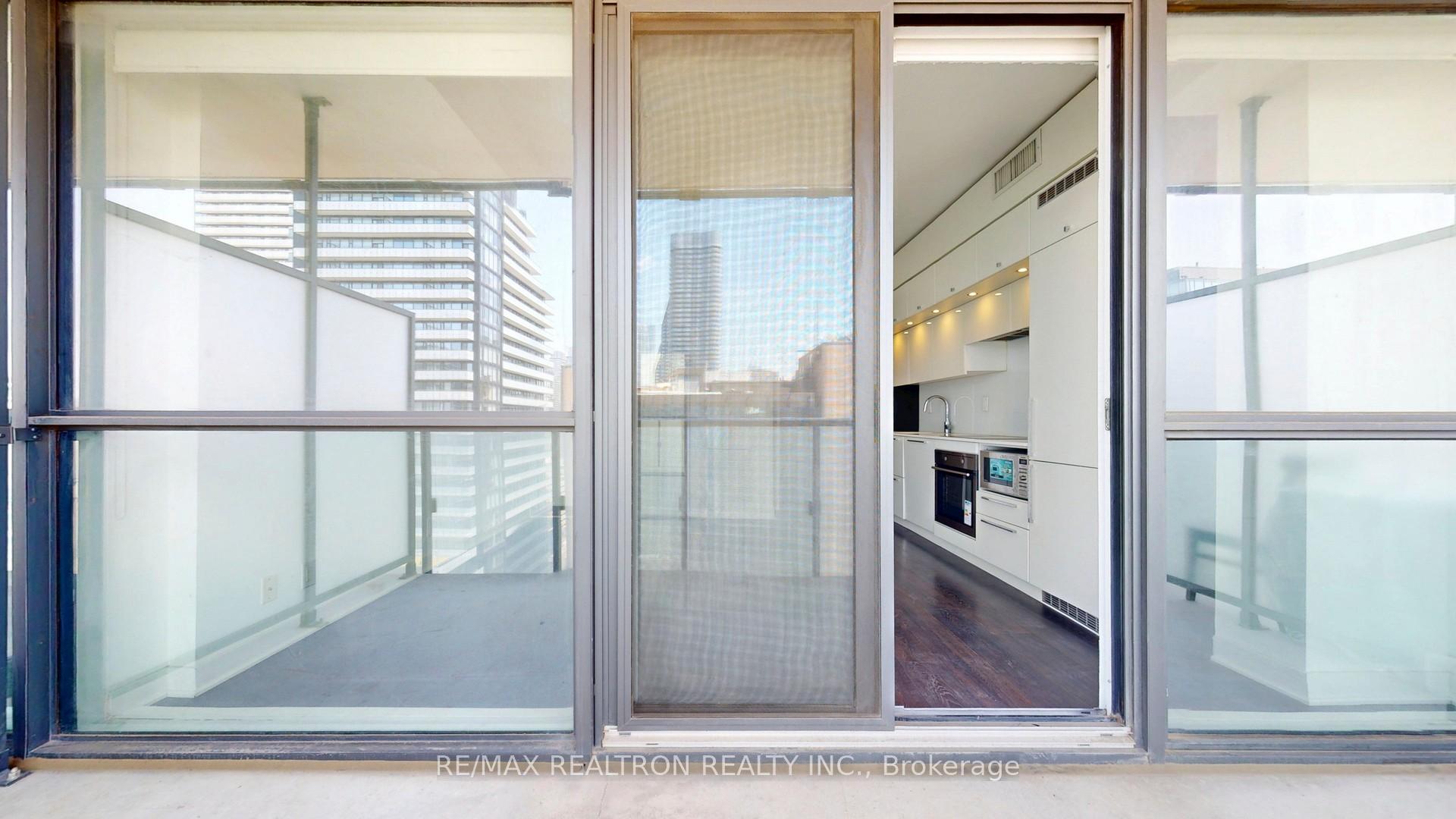 Condo at 15 Grenville, Toronto For sale