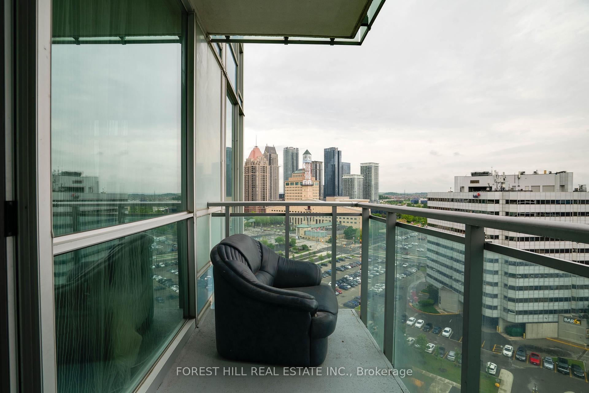 2 Bedrooms Co-op at 220 Burnhamthorpe, Mississauga For sale