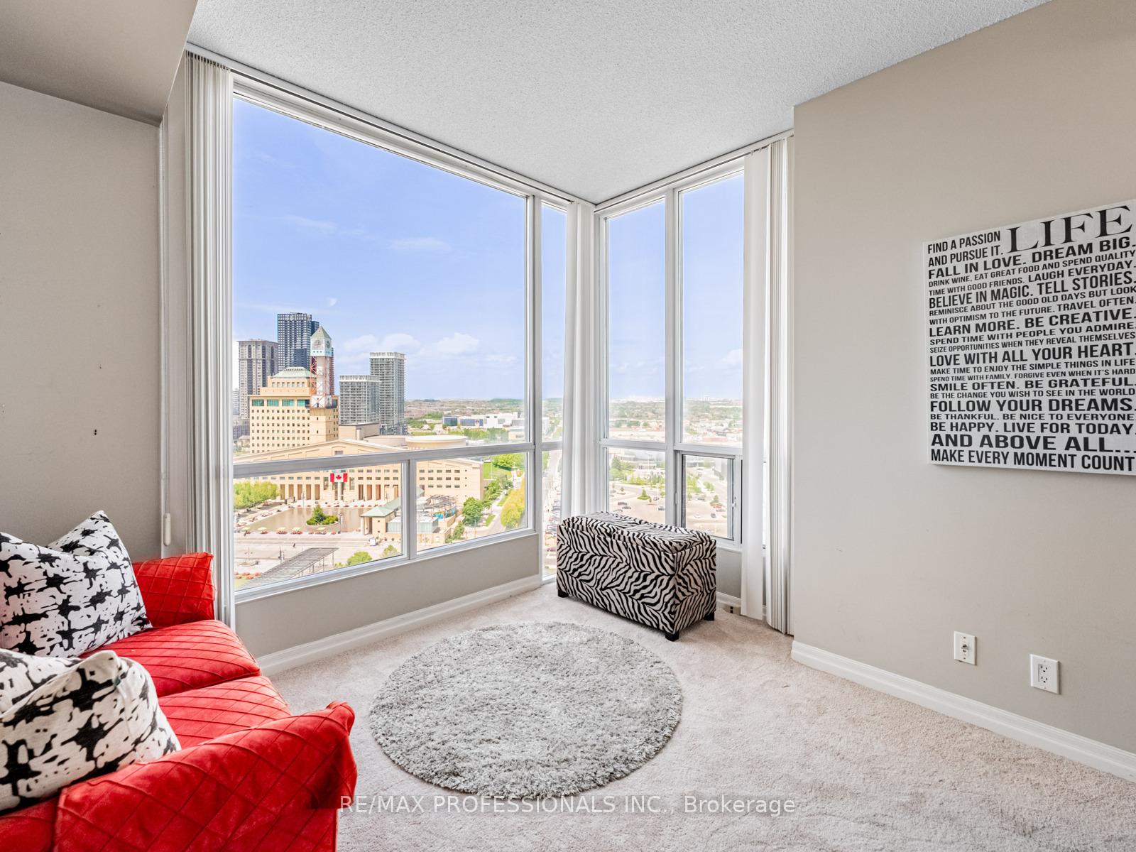 2 Bedrooms Condo at 3939 Duke of York, Mississauga For sale