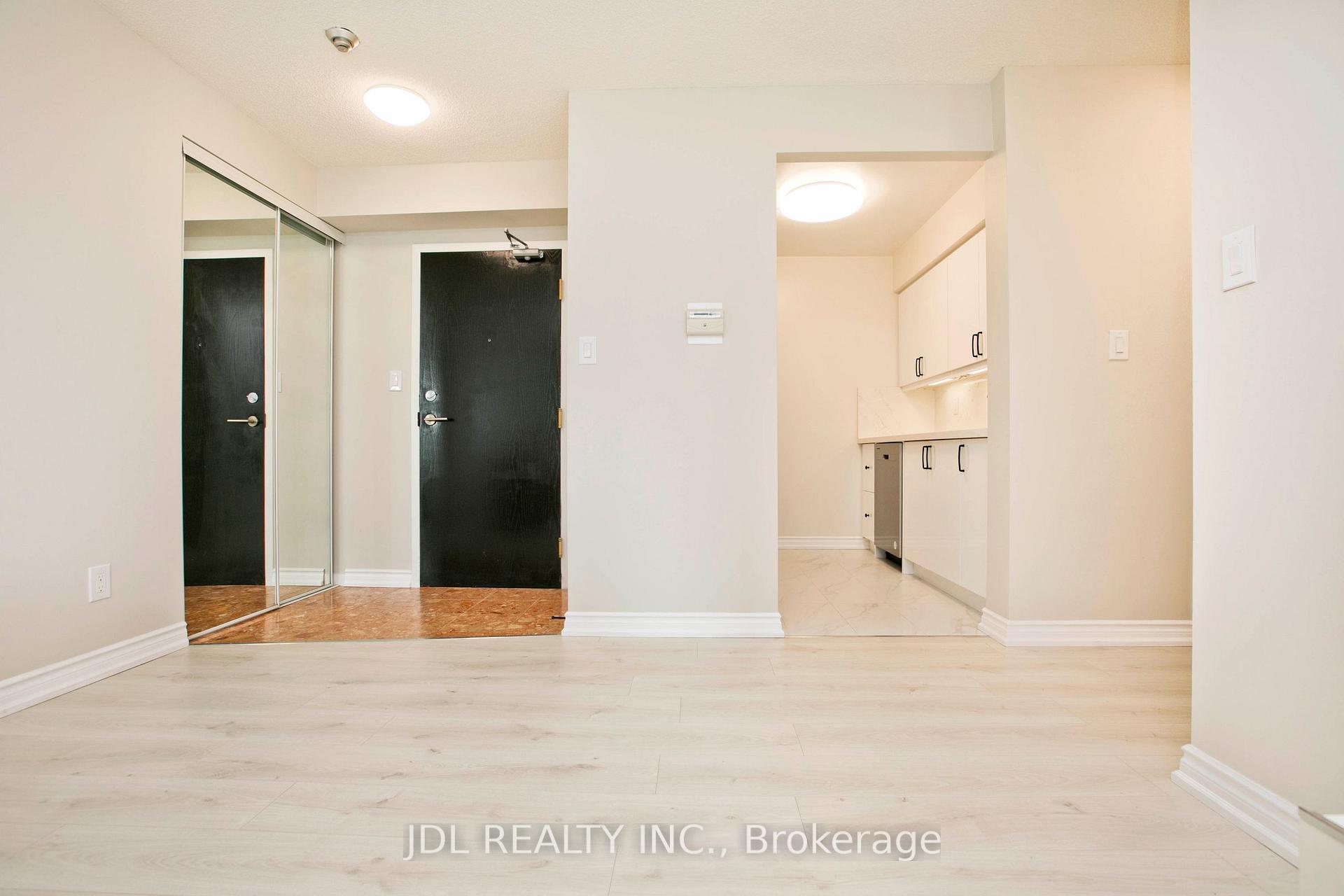 2 Bedrooms Condo at 35 EMPRESS, Toronto For sale
