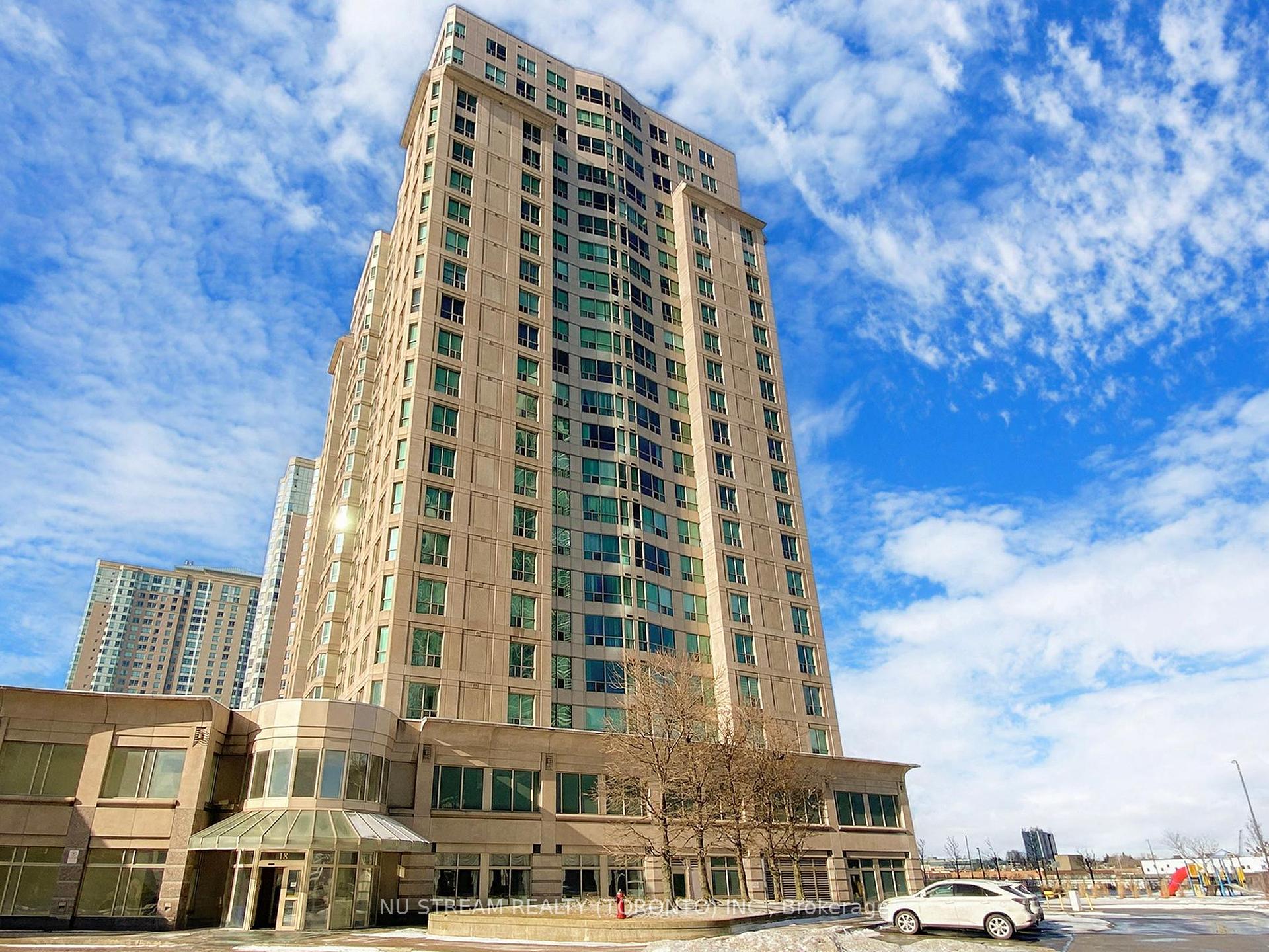 2 Bedrooms Condo at 18 Lee Centre,  Toronto For sale