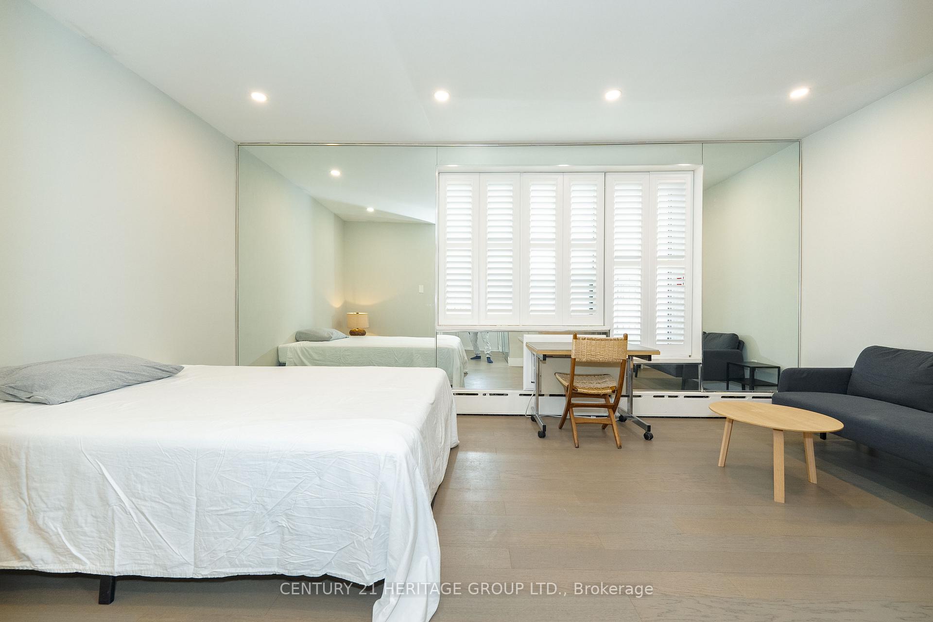 Co-op at 78 Warren, Toronto For sale