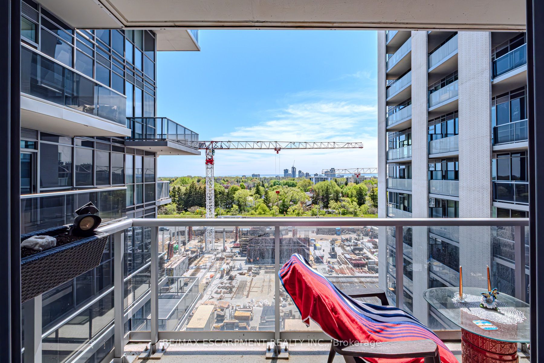 2093 Fairview Street, #809