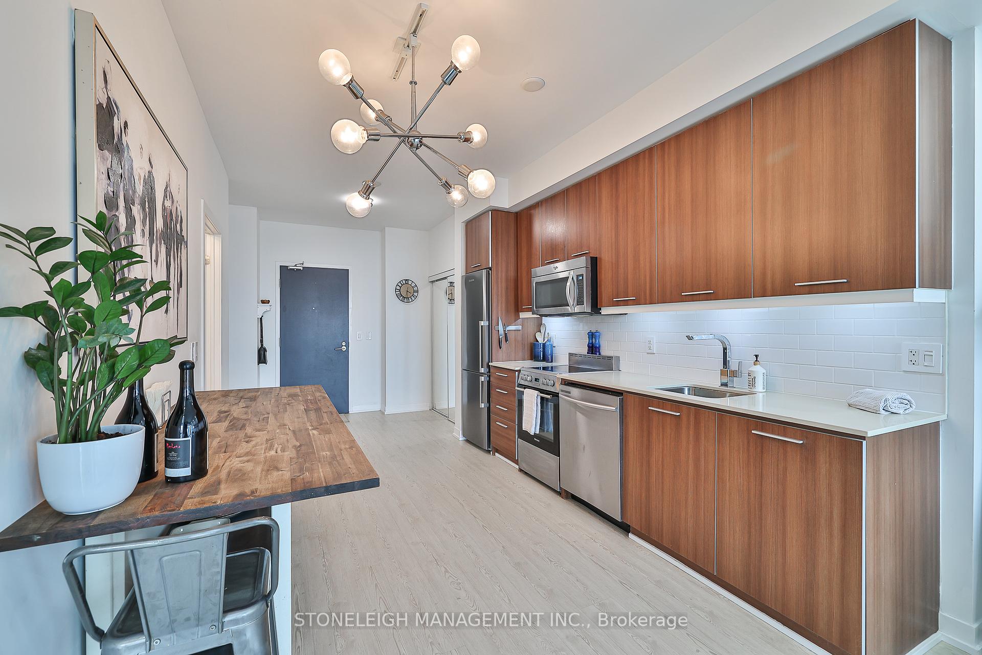 2 Bedrooms Condo at 105 George, Toronto For sale