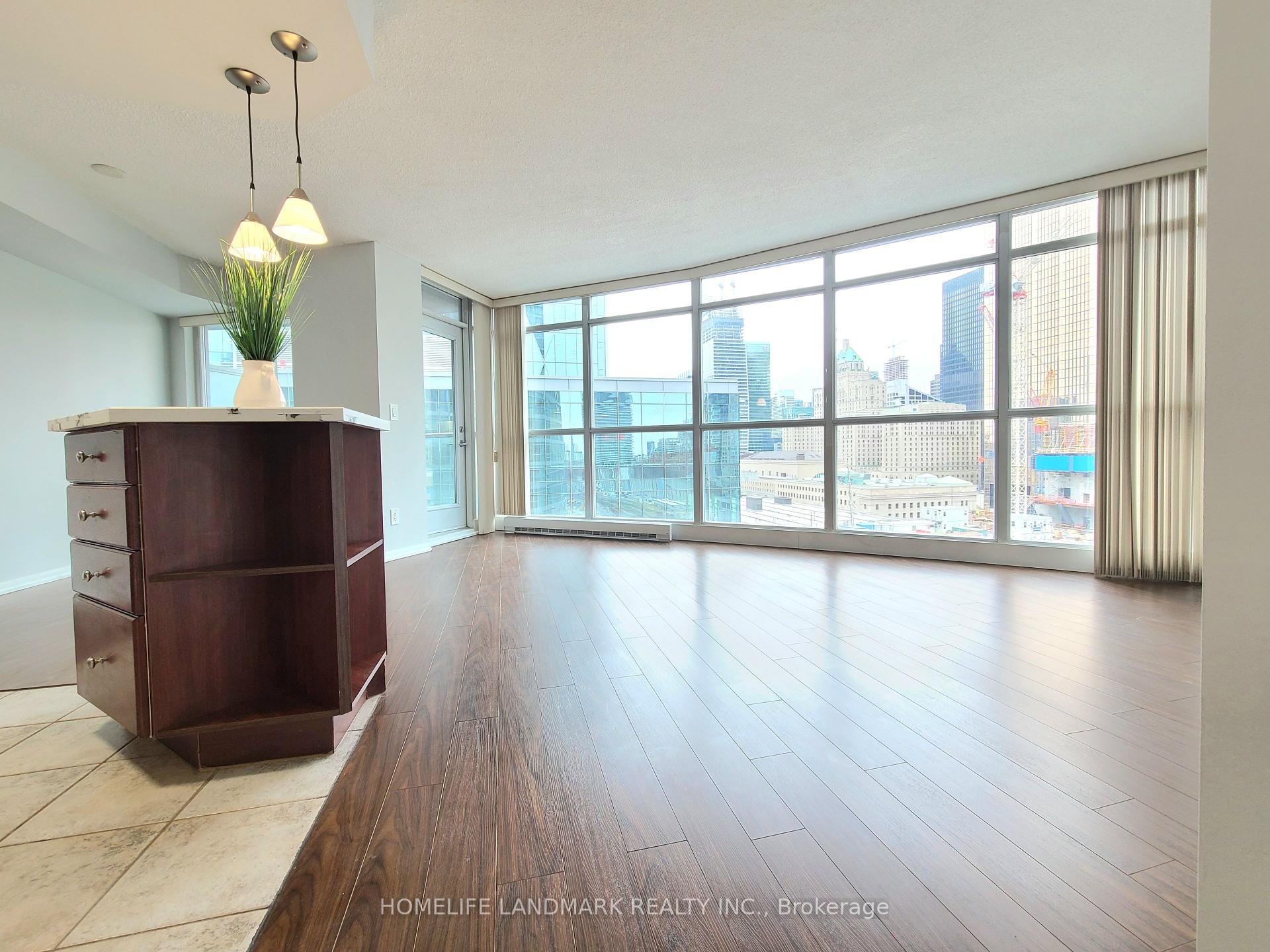 1 Bedroom Condo at 18 Yonge, Toronto For sale