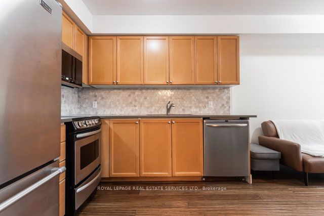 4975 Southampton Drive, #272