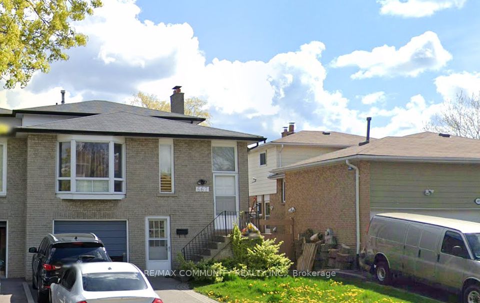 667 westshore Boulevard, Pickering, ON L1W 3G2