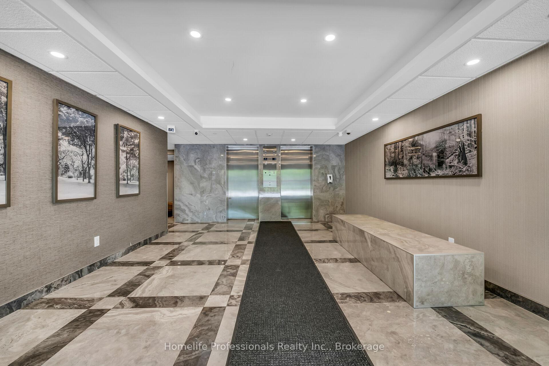 2 Bedrooms Condo at 120 Duke,  Hamilton For sale
