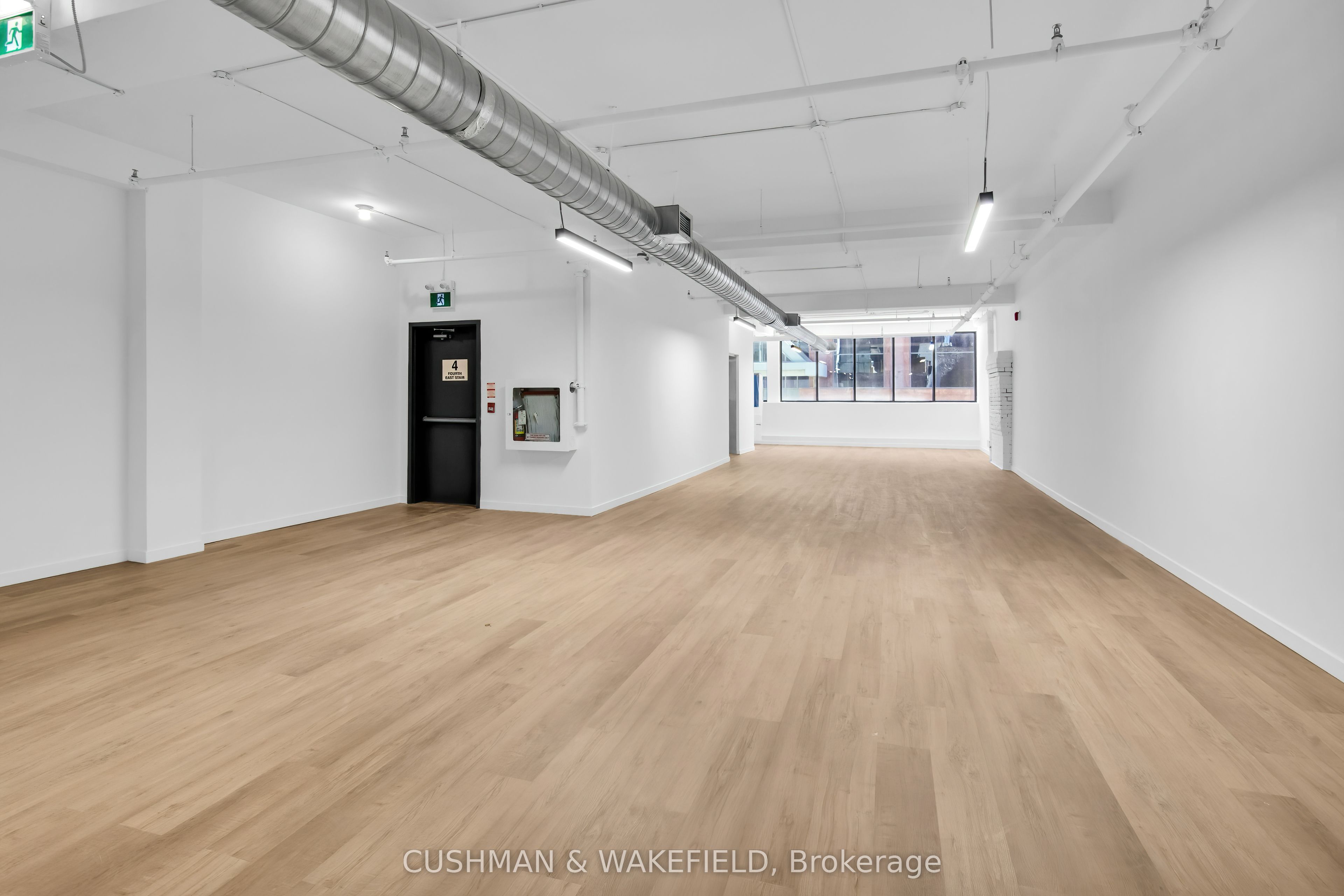146 Yonge Street, #400