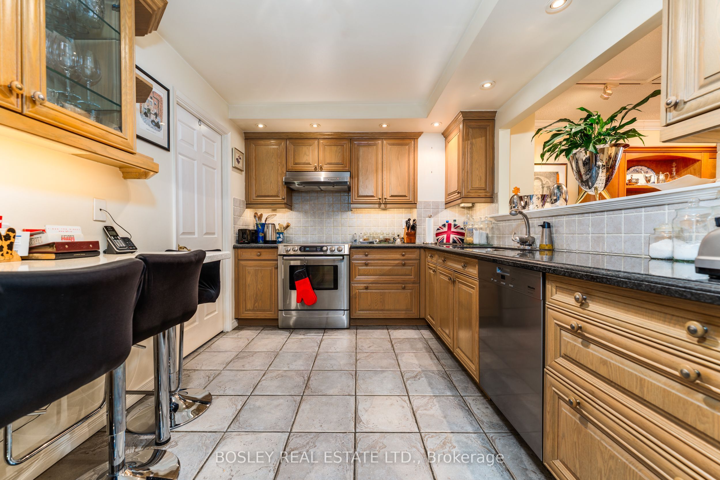 #605 - 160 Frederick Street, Toronto, ON M5A 4H9
