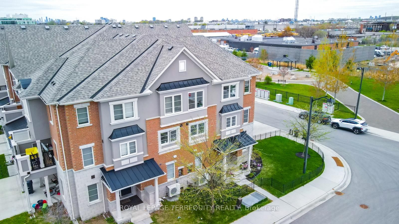 72 Fusilier Drive