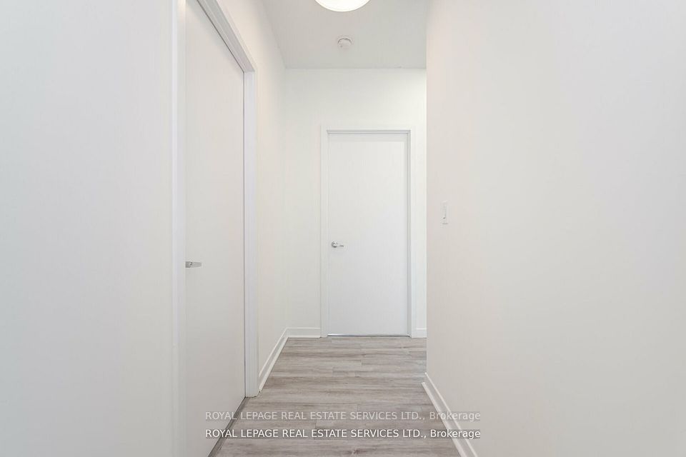 https://trreb-image.ampre.ca/m-YD6ANBv03VGF7KHZT-zKAk14KWmxlULSaQa_NkkkE/rs:fit:960:960/wm:.5:so:0:50:.4/wmsh:10/wmt:PHNwYW4gZm9yZWdyb3VuZD0nd2hpdGUnIGZvbnQ9JzY4Jz5ST1lBTCBMRVBBR0UgUkVBTCBFU1RBVEUgU0VSVklDRVMgTFRELiwgQnJva2VyYWdlPC9zcGFuPg/L3RycmViL2xpc3RpbmdzLzQwLzkwLzIwLzY3L3AvMGE3MWY0YjMtNzI0OC00ODRmLWFlNTQtODk3MDNkMjAyYjc1LmpwZw.jpg
