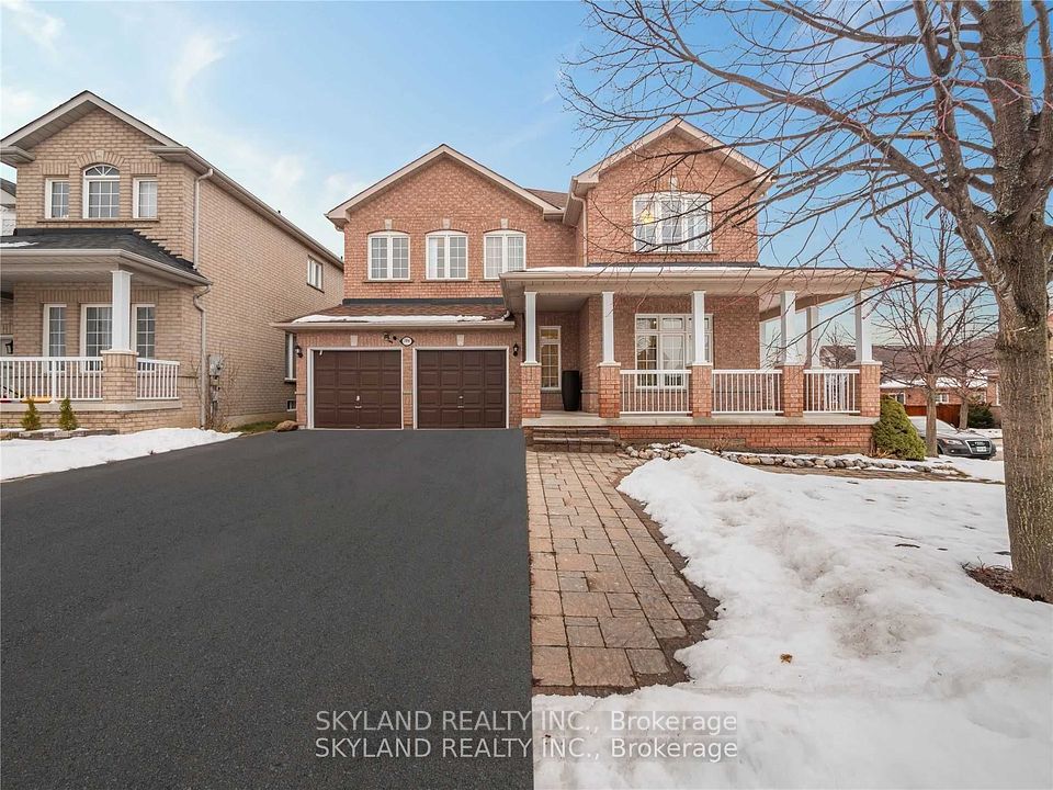 384 Spruce Grove