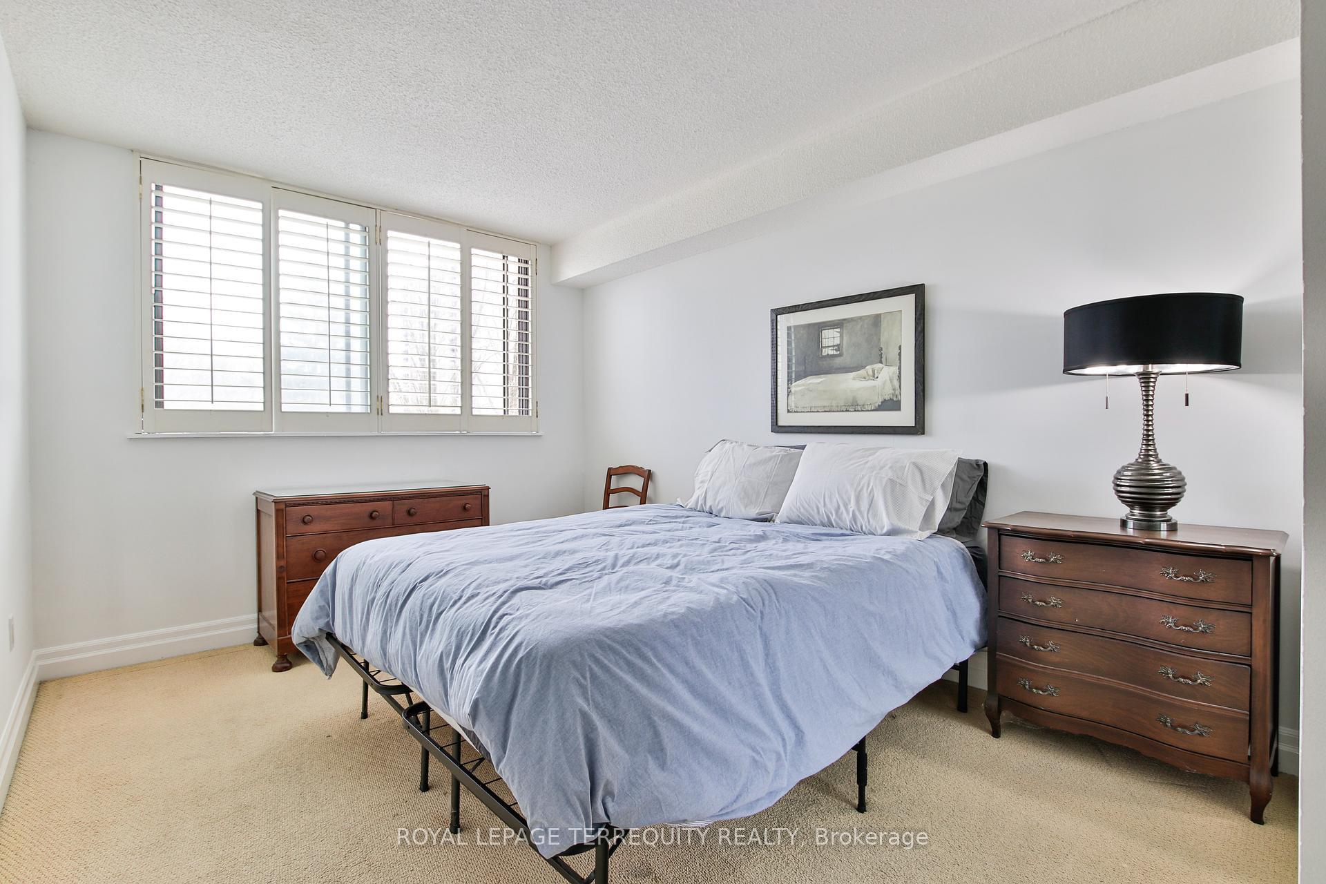 2 Bedrooms Condo at 75 Wynford Heights, Toronto For sale