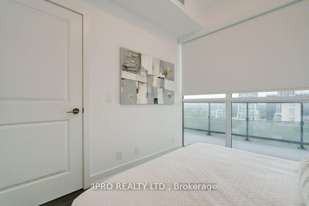 2 Bedrooms Condo at 11 Lillian, Toronto For sale