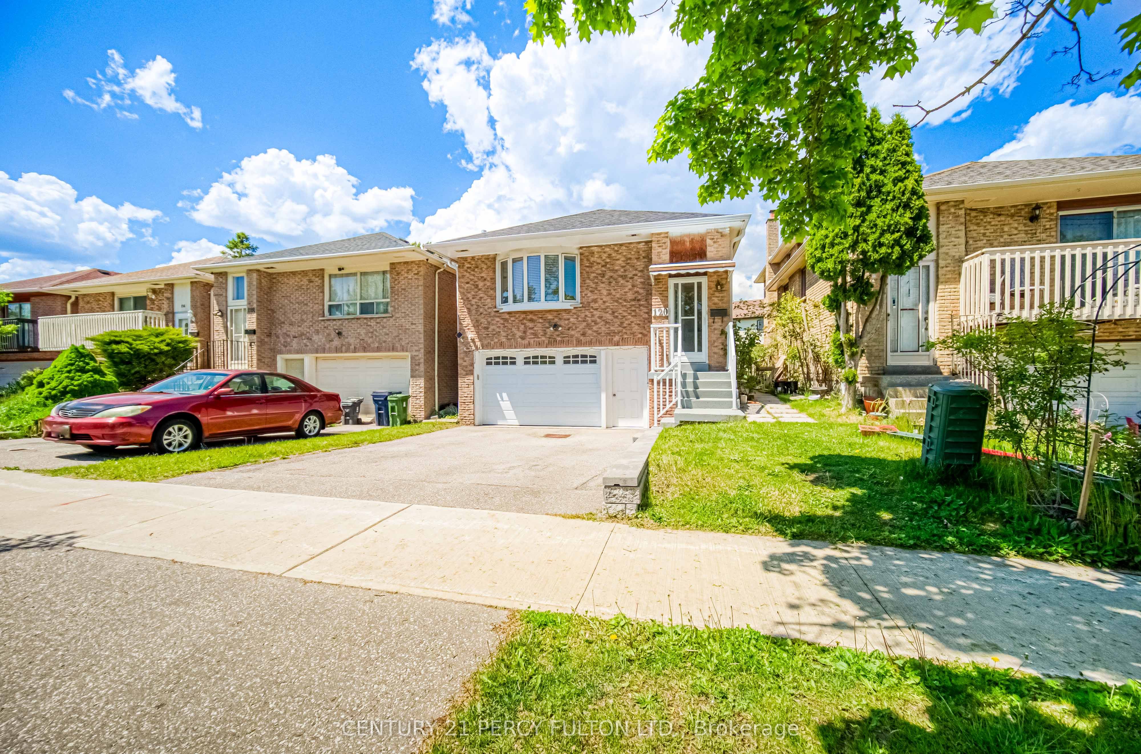 120 Granada Crescent