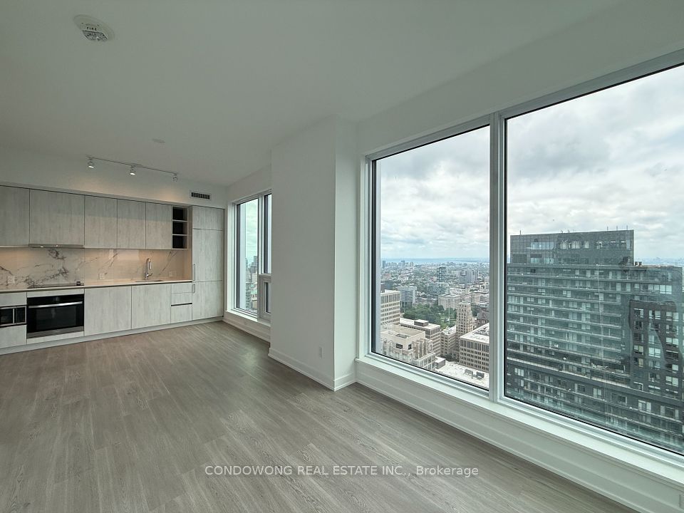 8 Wellesley Street