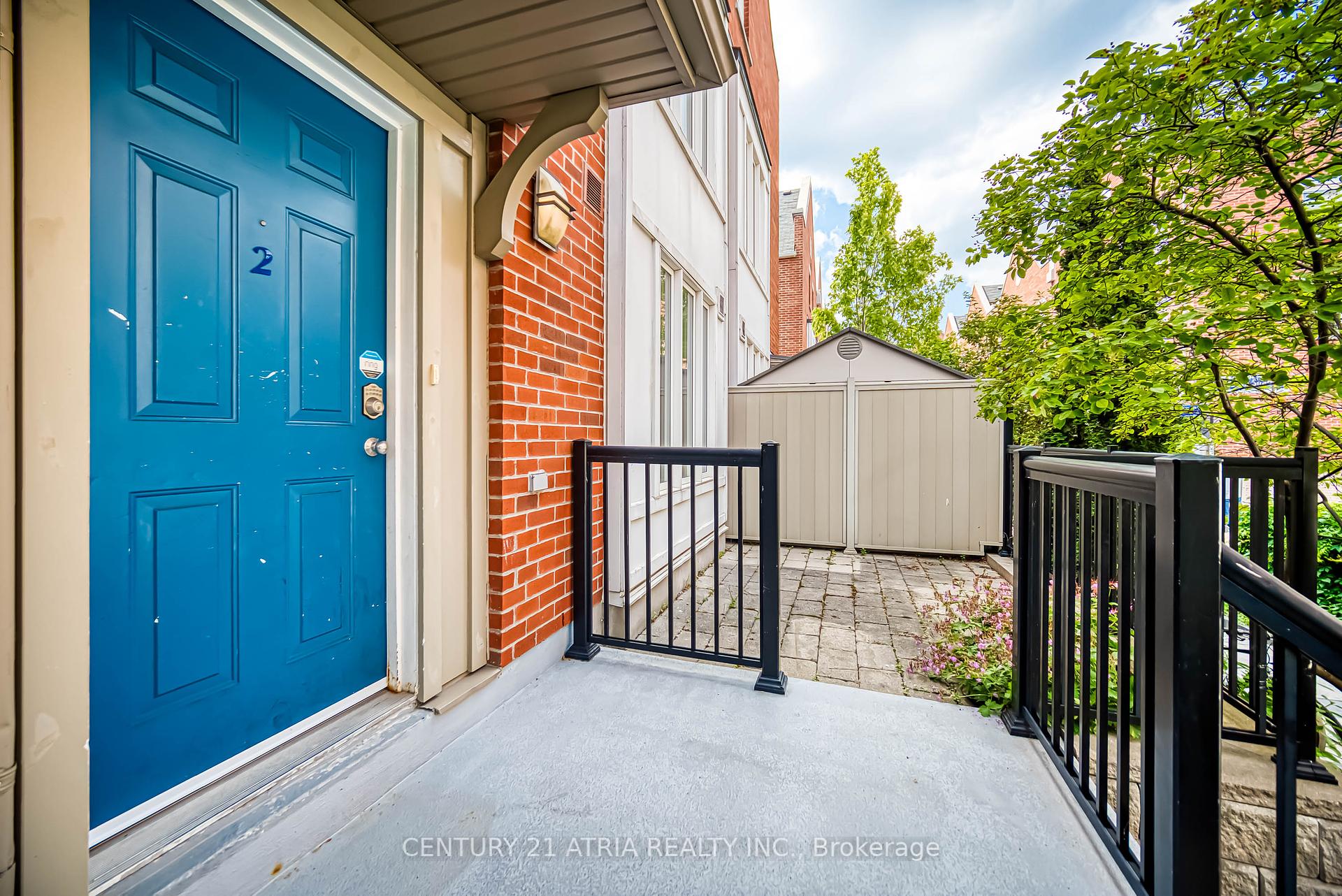 2 Bedrooms Condo at 8 Frances Loring, Toronto For sale