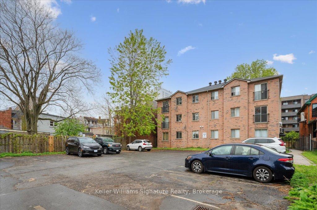 1 Bedroom Condo at 28 Victoria, Hamilton For sale