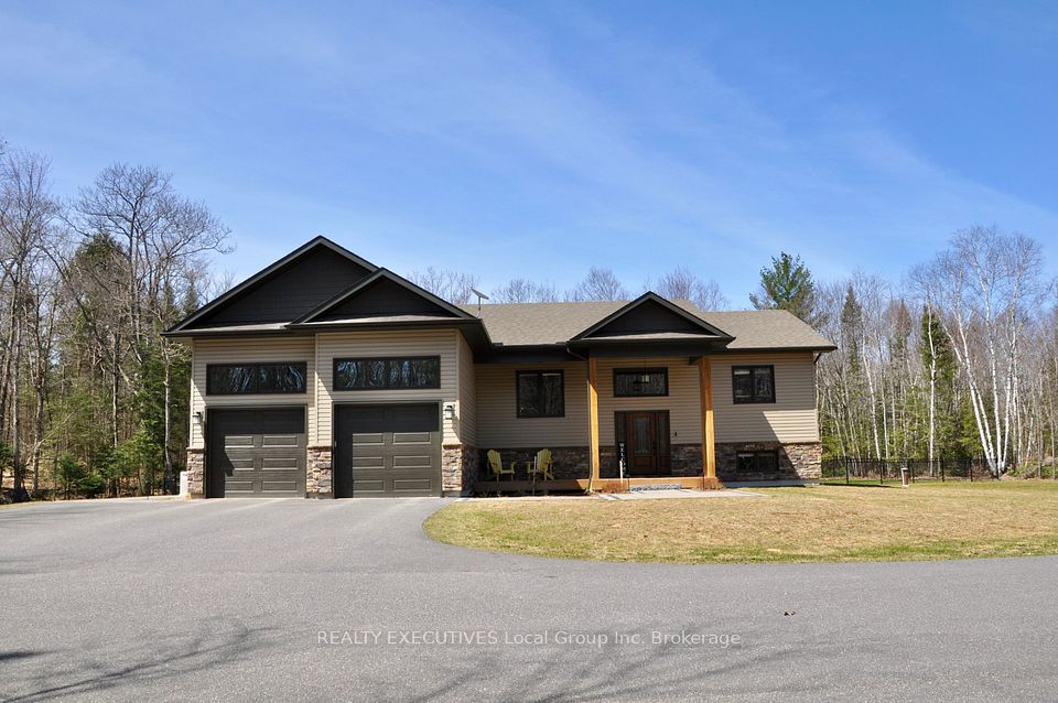 135 Hillside Lake