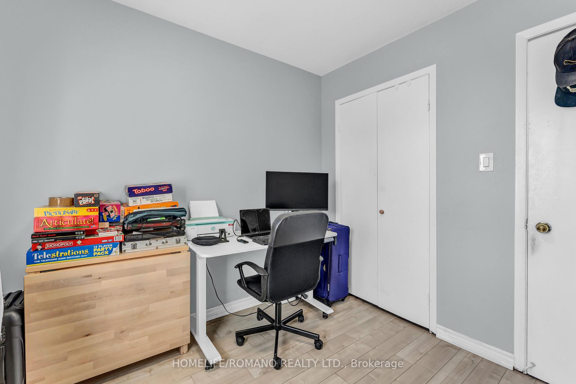 4 Bedrooms Condo at 7440 Goreway, Mississauga For sale