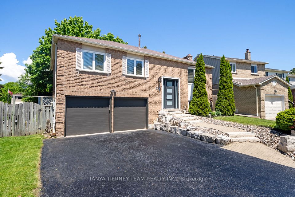 50 Lowder Place, Whitby, ON L1N 8B7