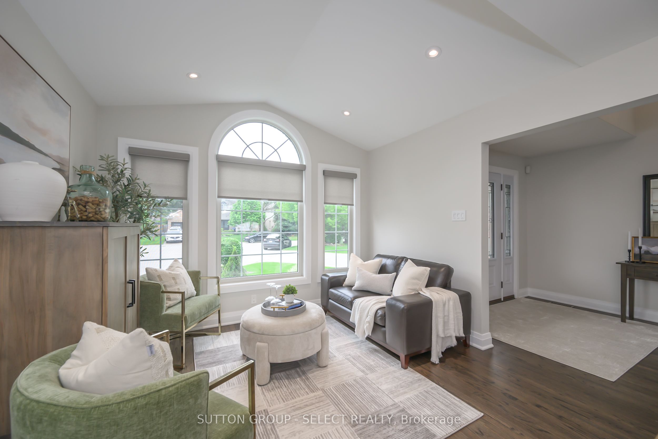 42 Pinebrook Court