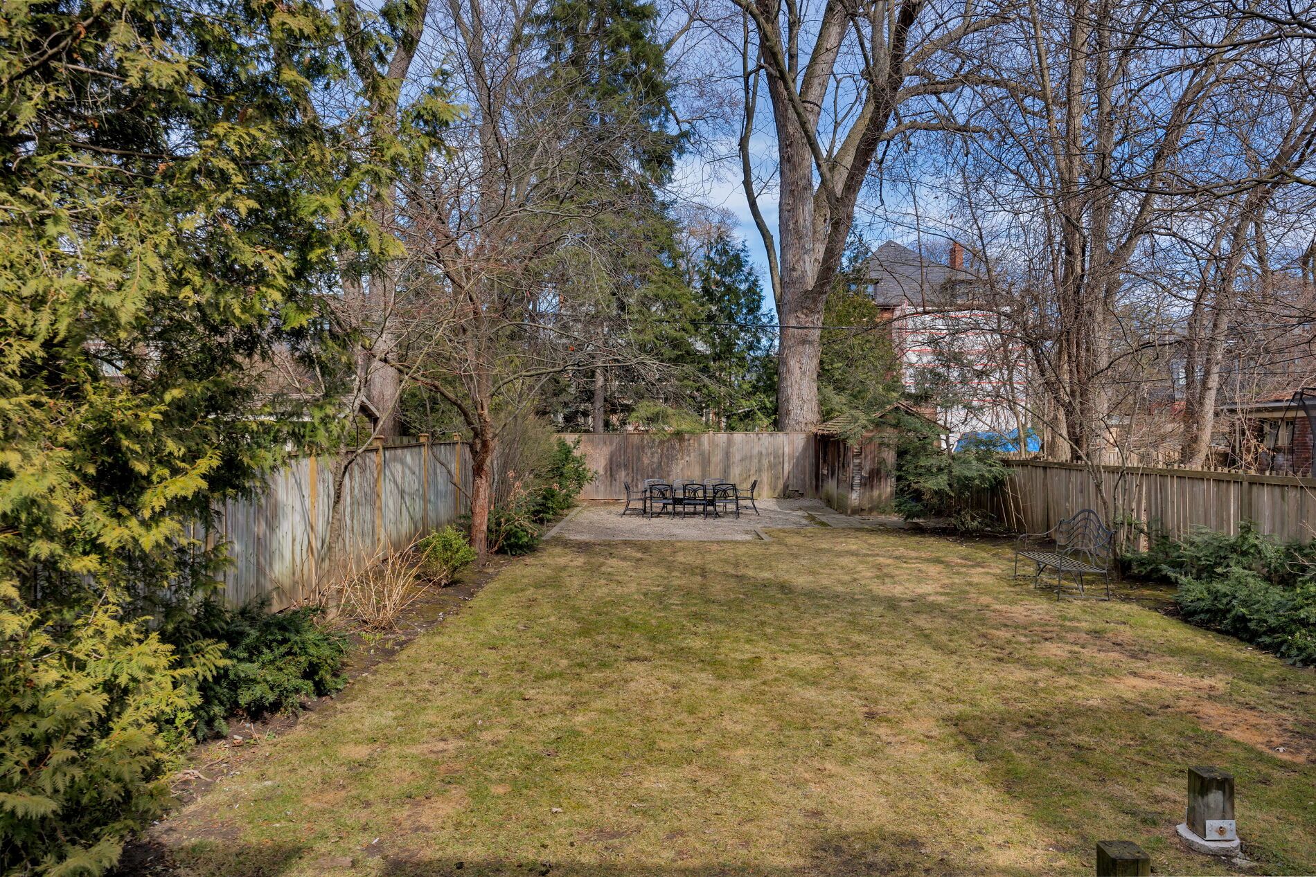 11 Hawthorn Avenue