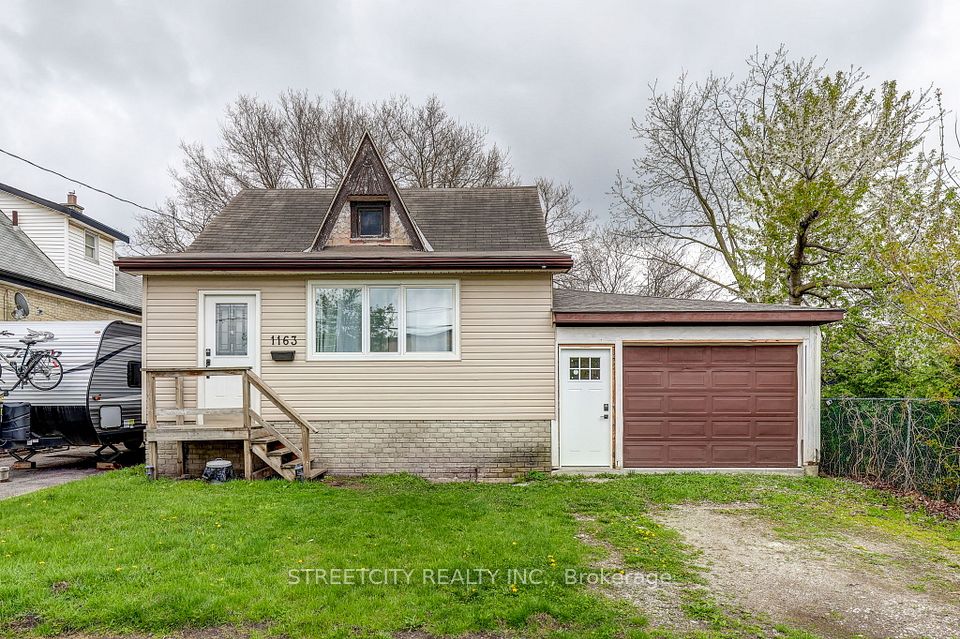 1163 York