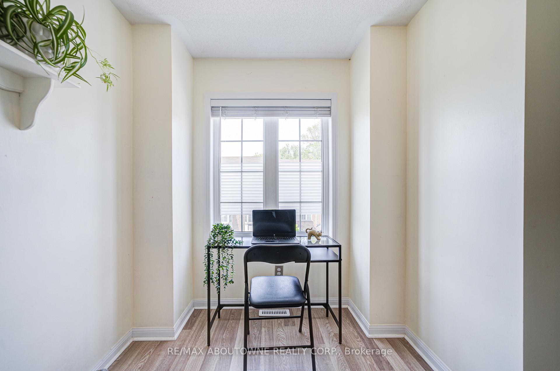 3 Bedrooms Condo at 470 Beach, Hamilton For sale