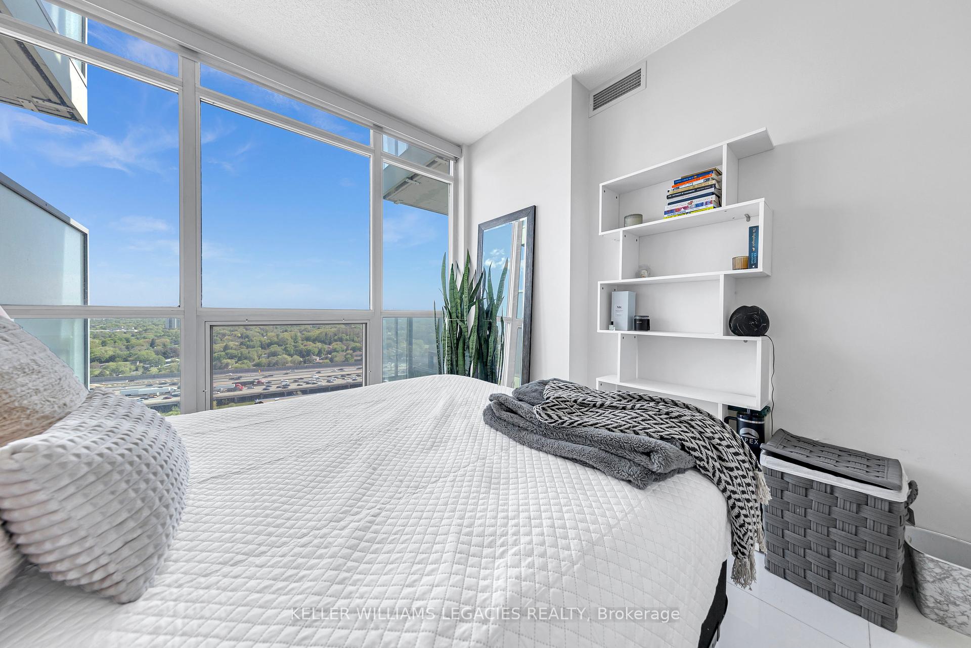 3 Bedrooms Condo at 29 Singer, Toronto For sale