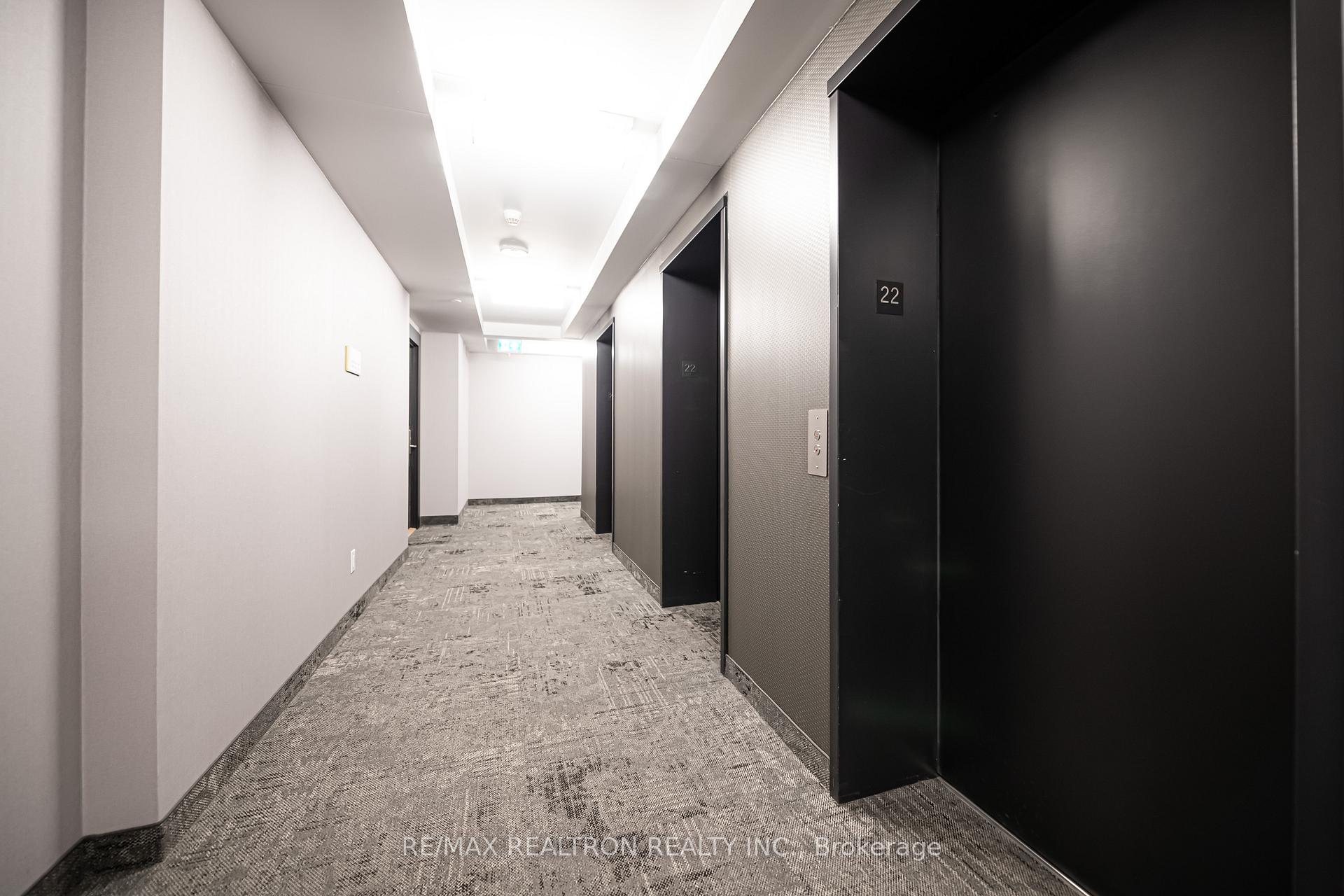 1 Bedroom Condo at 159 Wellesley,  Toronto For sale