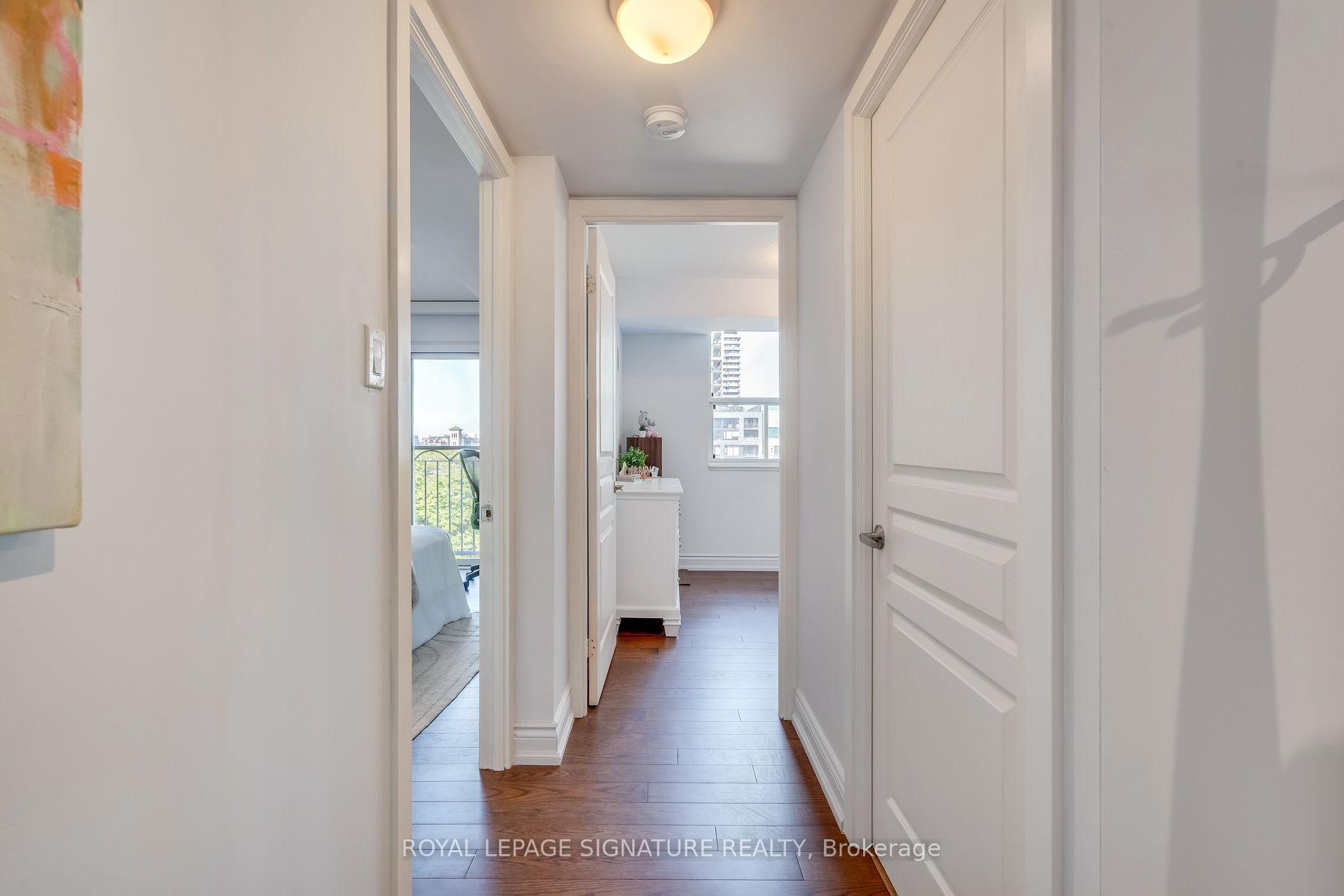 2 Bedrooms Condo at 323 Richmond, Toronto For sale