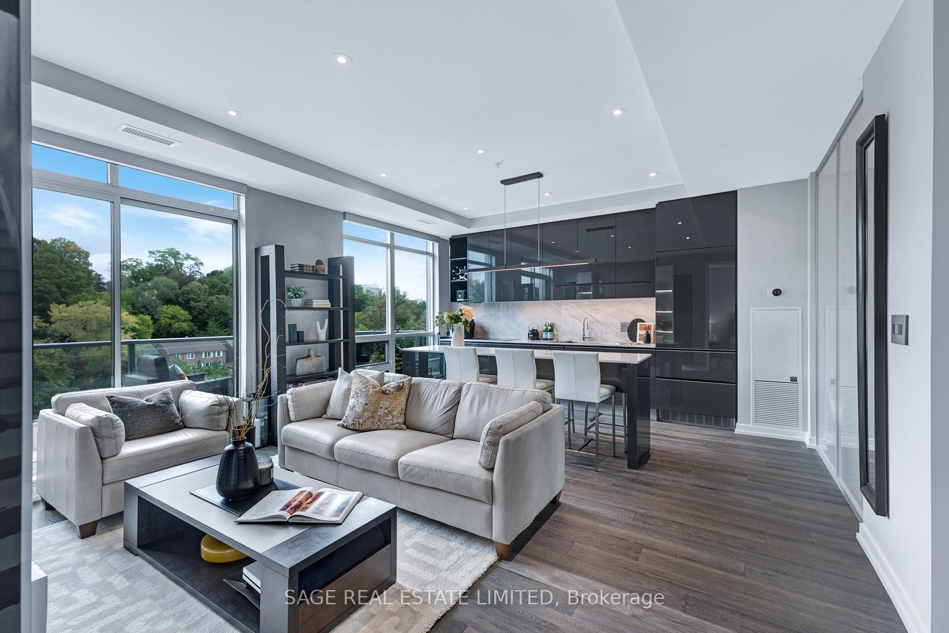 3 Bedrooms Condo at 377 Madison,  Toronto For sale