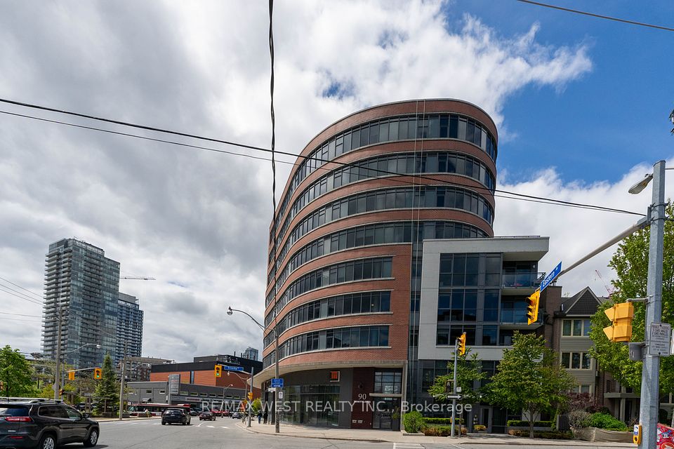 #303 - 90 Trinity Street, Toronto, ON M5A 0E4
