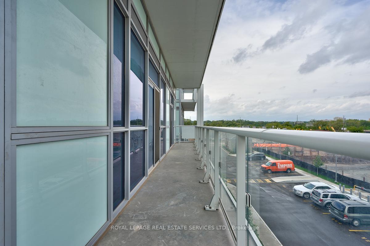 2 Bedrooms Condo at 65 Speers,  Oakville For sale