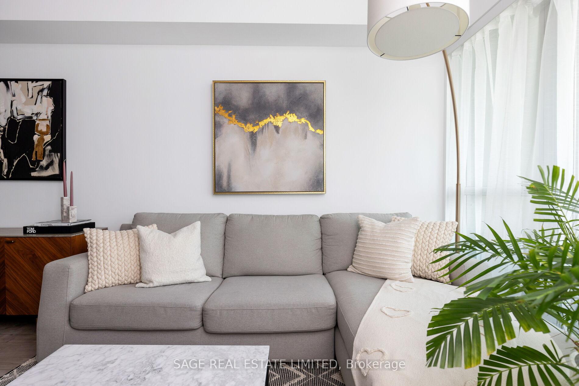 2 Bedrooms Condo at 150 East Liberty, Toronto For sale