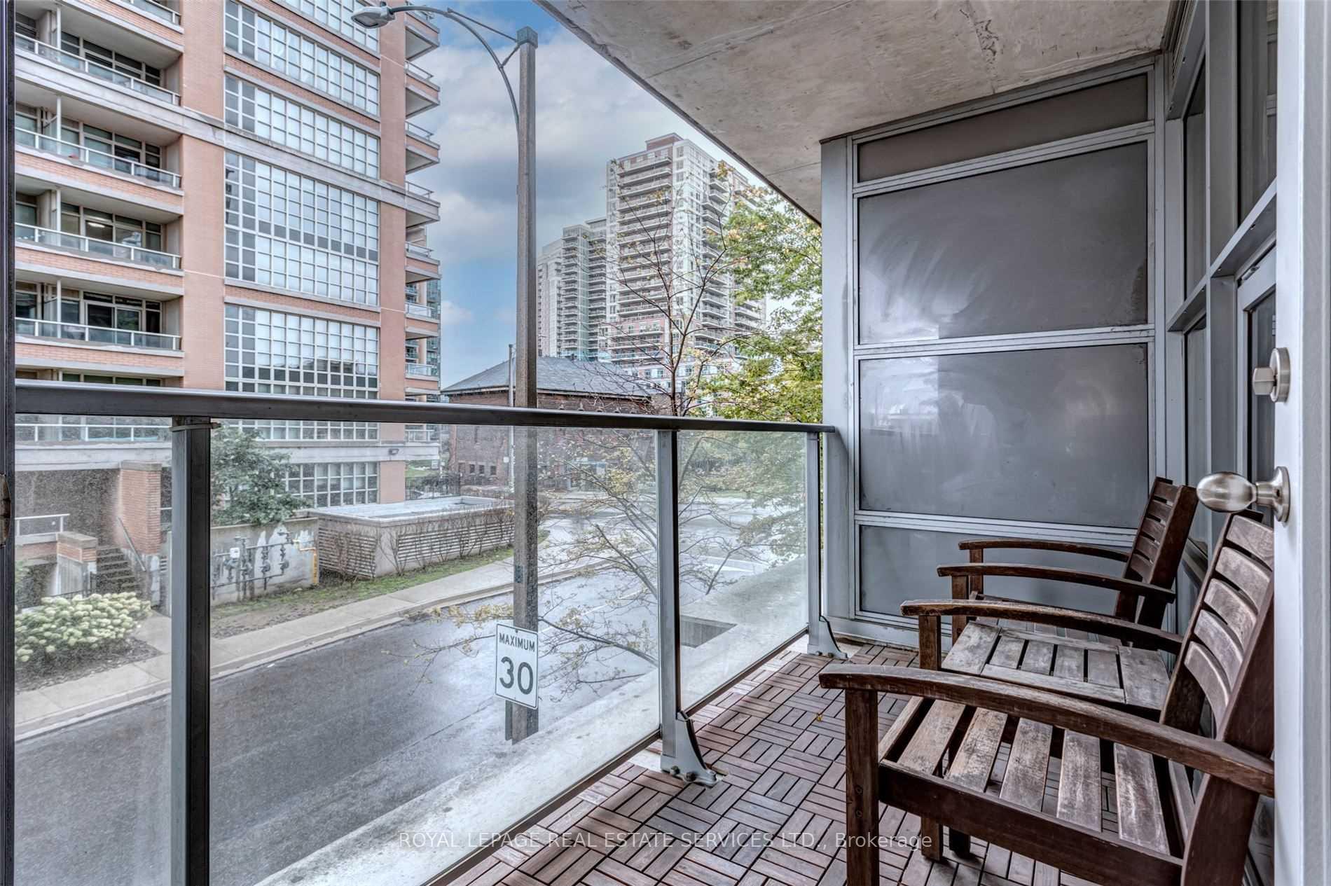 2 Bedrooms Condo at 59 East Liberty, Toronto For sale