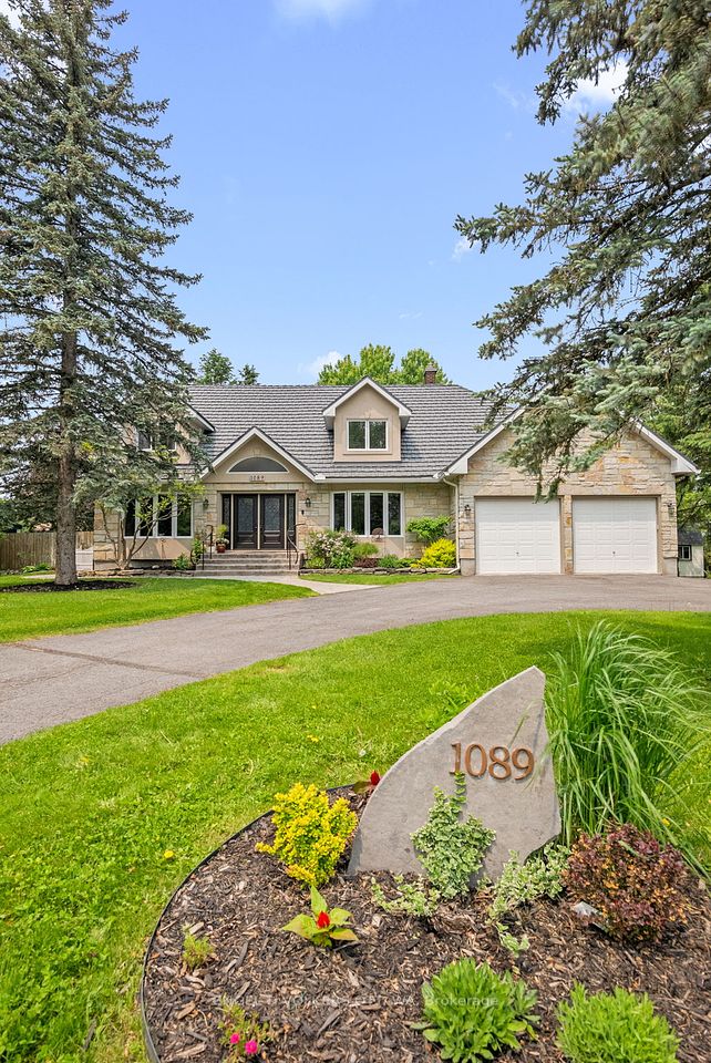 1089 Island View