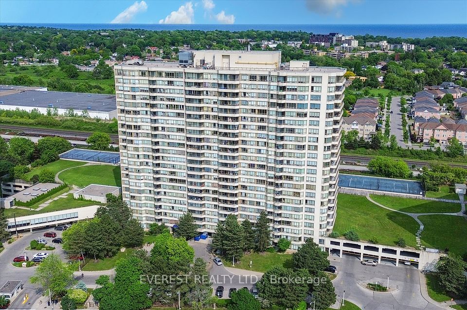 3 Greystone Walk