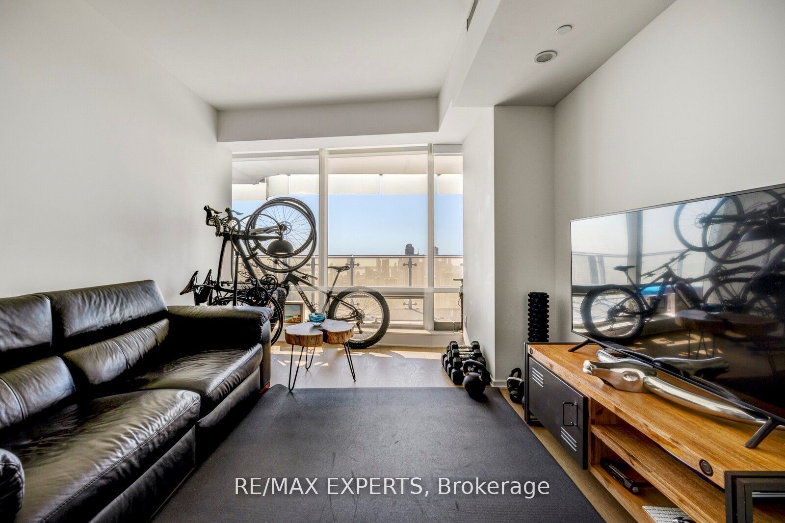 1 Bloor Street 7003