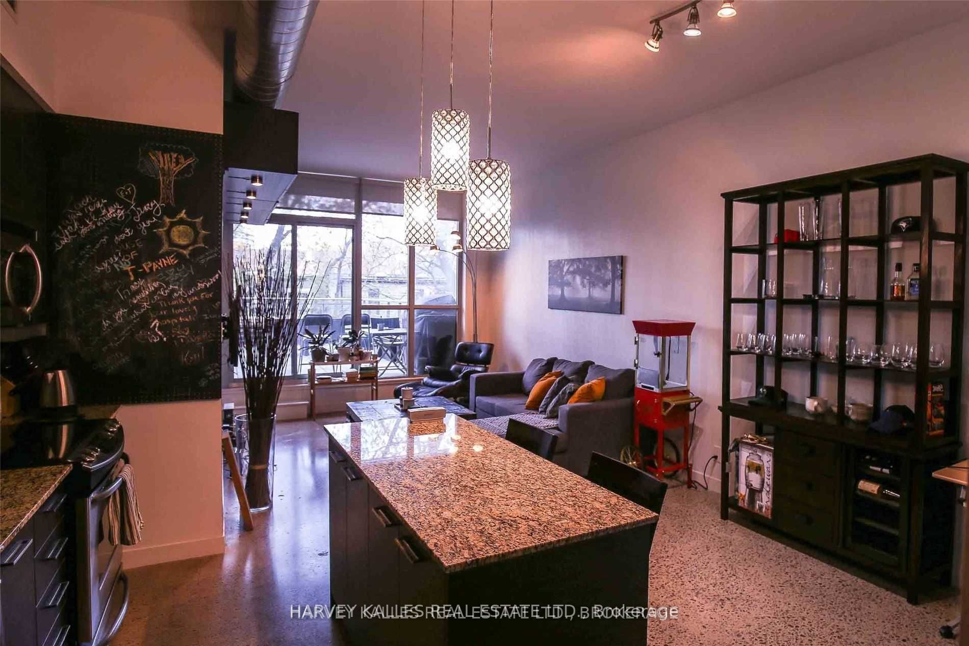 510 King Street E 213