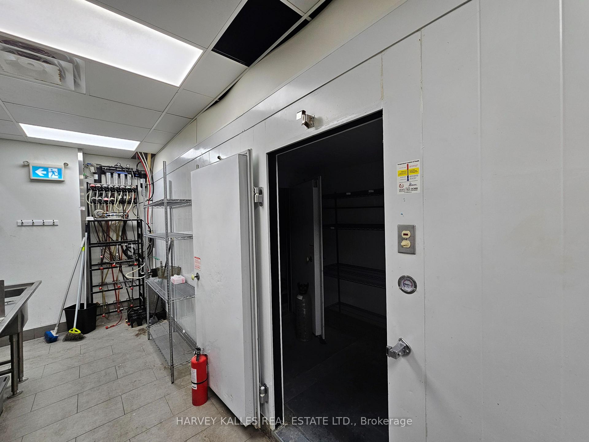 947 Eglinton Avenue W