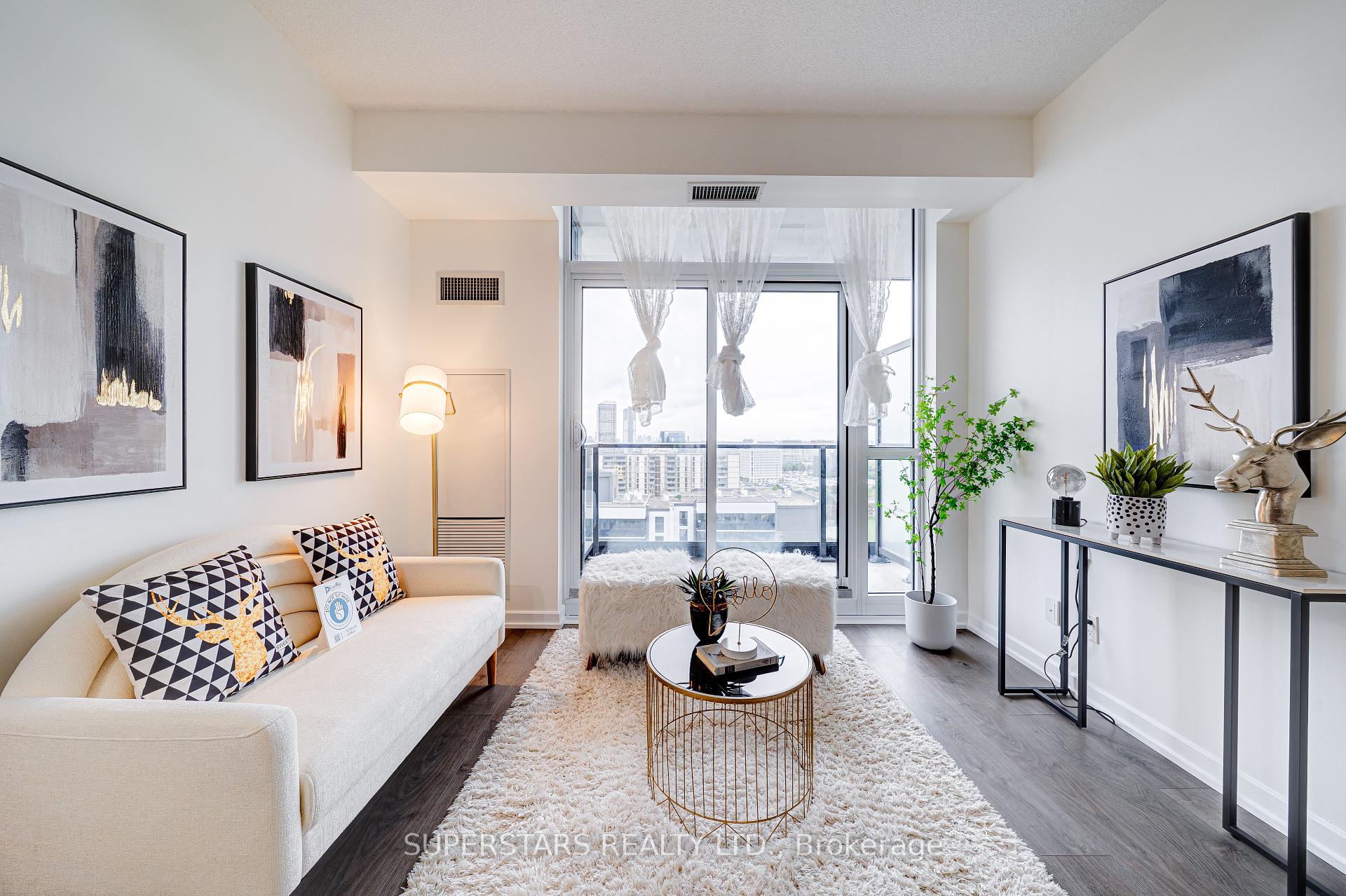 2 Bedrooms Condo at 56 Forest Manor, Toronto For sale