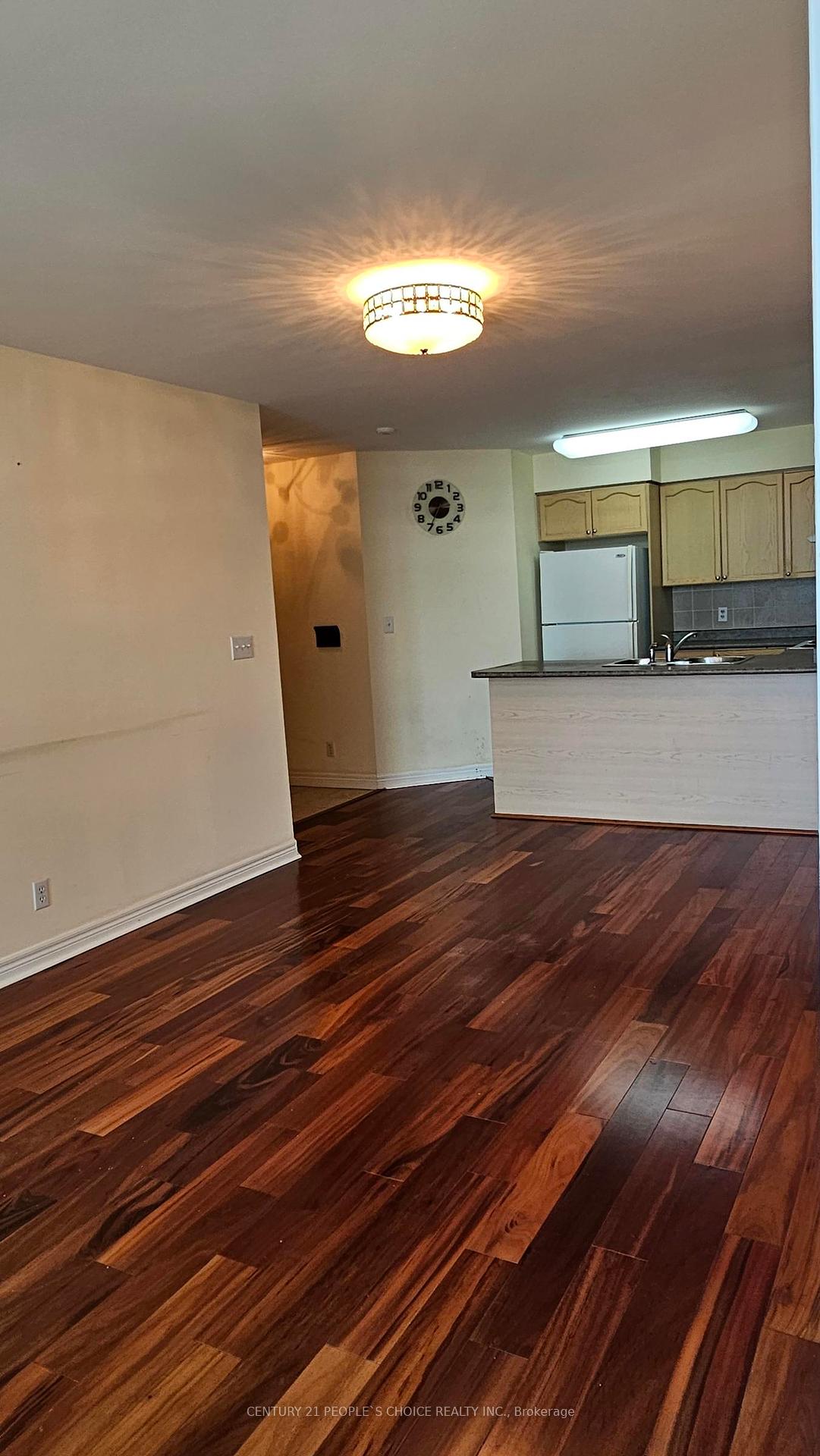 2 Bedrooms Condo at 23 Hollywood, Toronto For sale