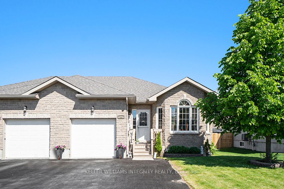 44 Lee Avenue