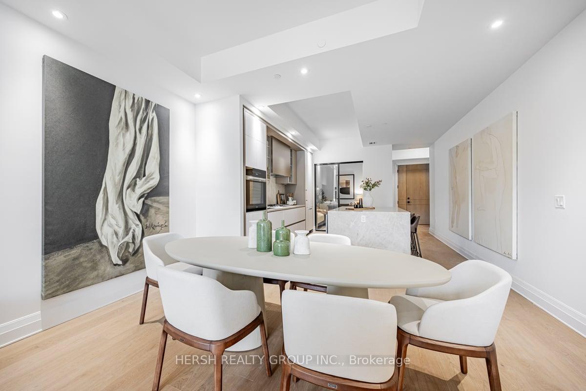 2 Bedrooms Condo at 2 Forest Hill,  Toronto For sale
