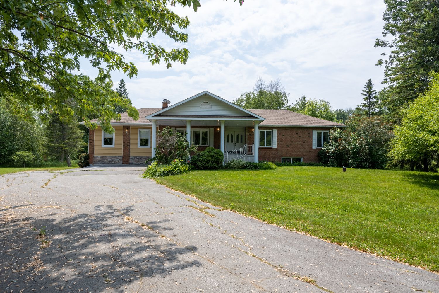 1525 Beardsmore Road Cavan Monaghan Ontario K9J 6X6