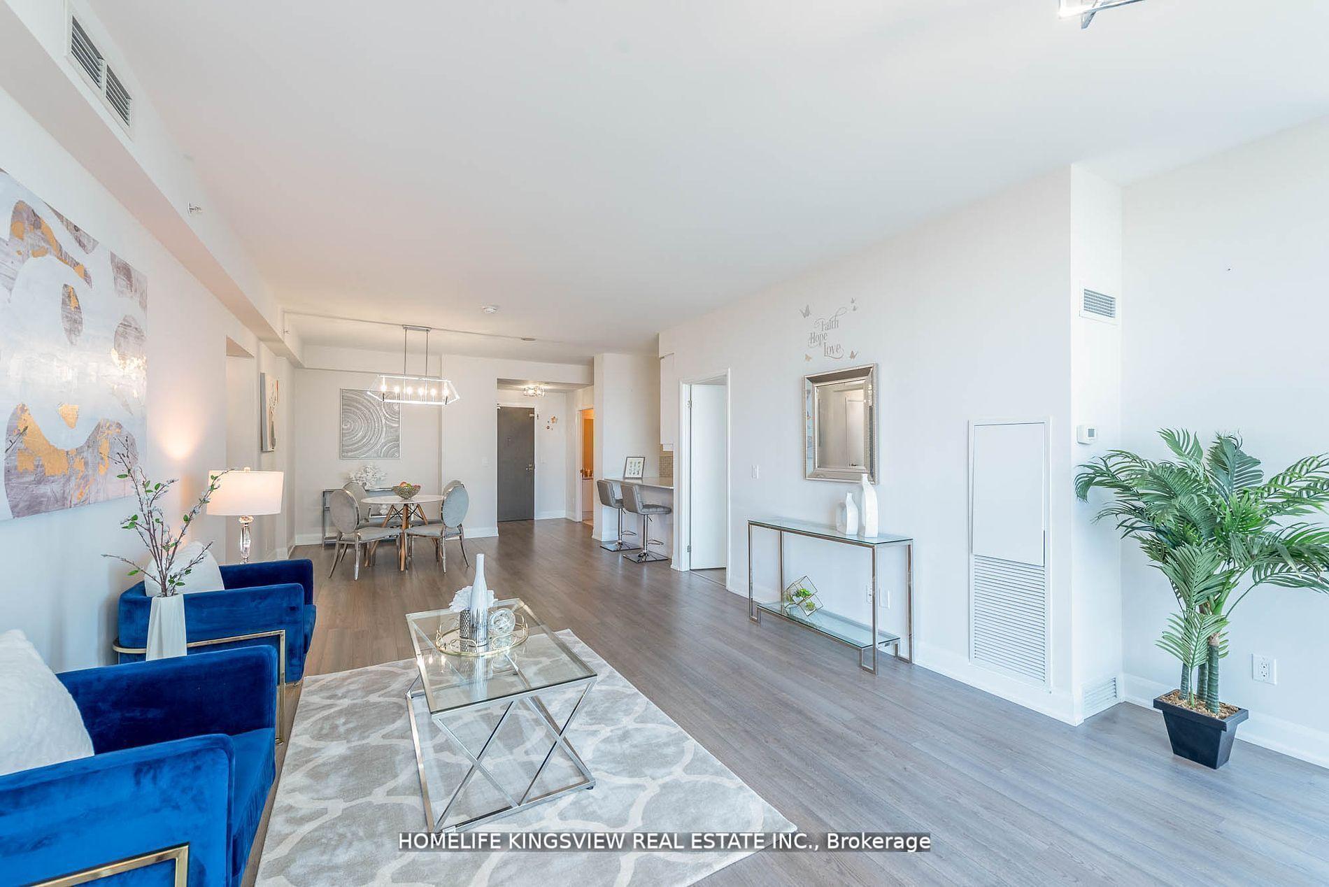 3 Bedrooms Condo at 2910 Highway 7,  Vaughan For sale