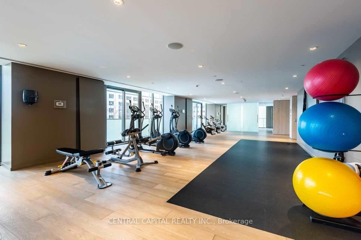 2 Bedrooms Condo at 200 Bloor,  Toronto For sale